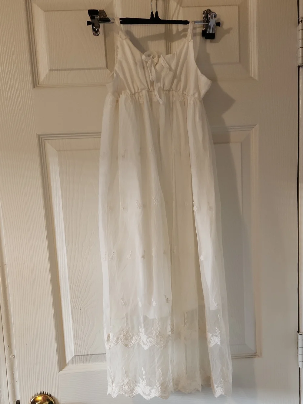 ellura sage white lace